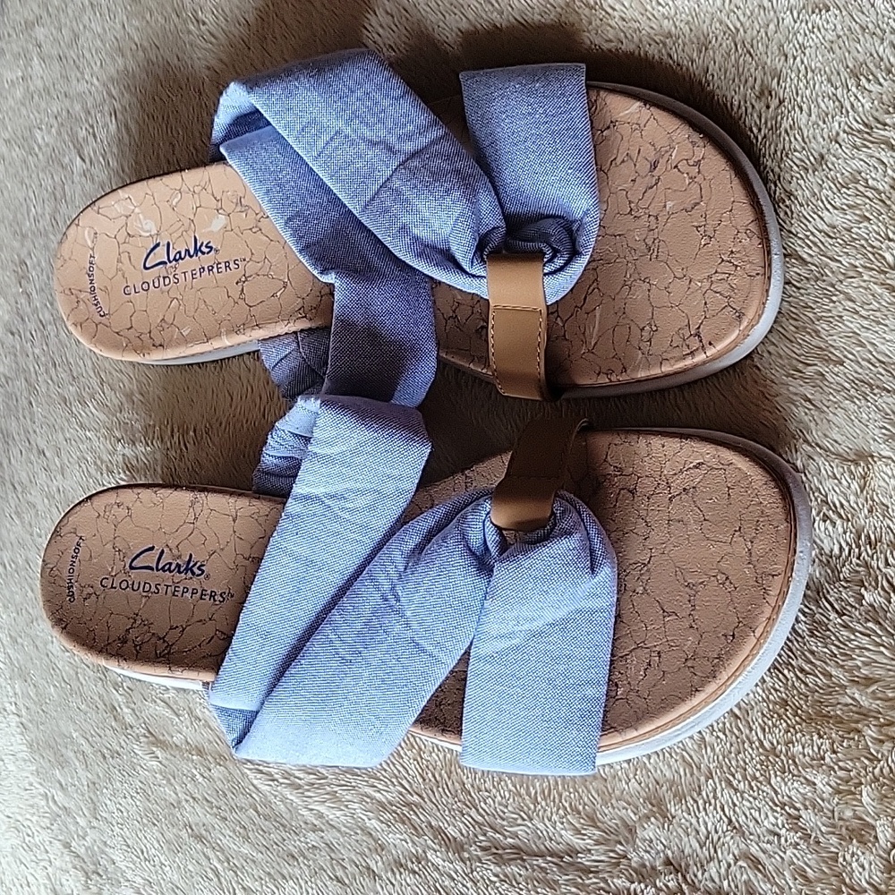 Clarks cloudstepers slides sandals